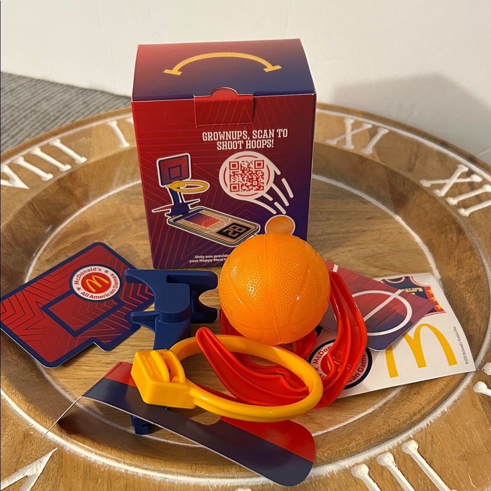5/$15 McDonald's happy meal Mini Basketball Set NEW